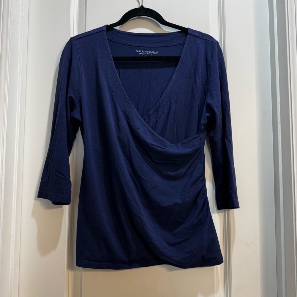 SOFT SURROUNDINGS Navy Blue Faux Wrap Top Med Vneck 3/4 Sleeves Length 26”